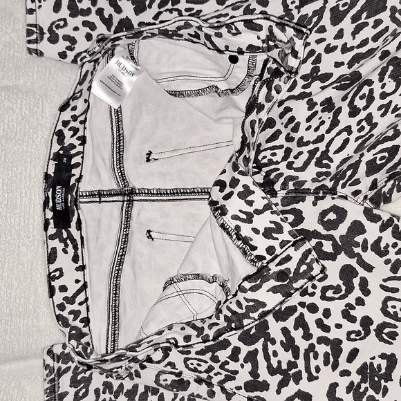 🐆 Hudson Barbara super skinny stretch animal print denim. Size 28. - Picture 12 of 15